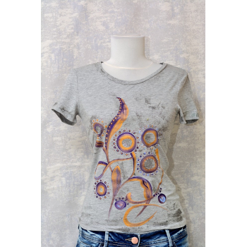 Tricou gri cu pictură florală, unicat